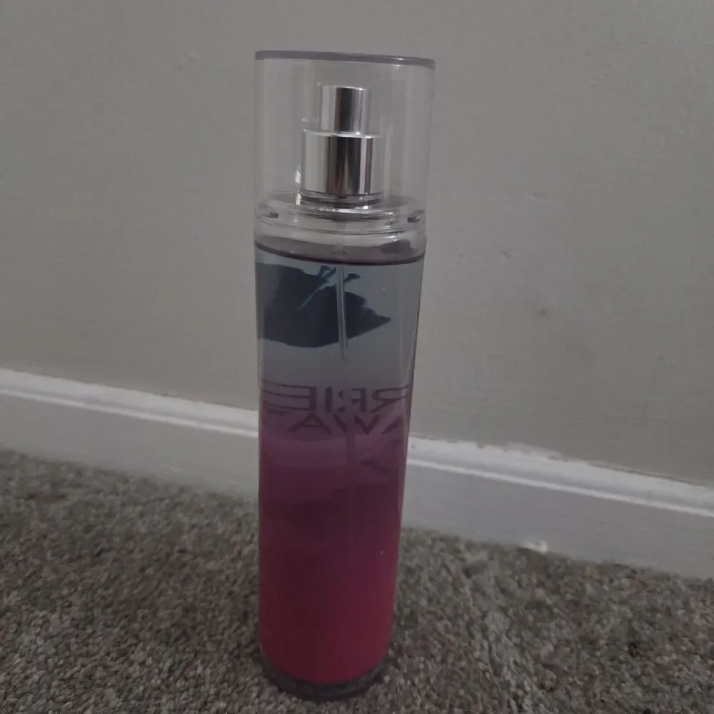Bath & Body Works CARRIED AWAY Fine Fragrance Mist Body Spray 8 oz New - Picture 4 of 8